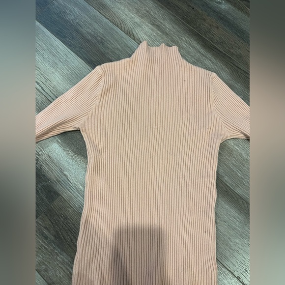 Turtle Neck Long Sleeve - Picture 3 of 3